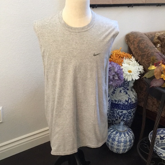 Nike graffiti “Just Do It” gray muscle tee - Picture 1 of 7